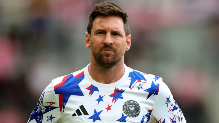 Lionel Messi #10 of Inter Miami CF warms up prior to the MLS match.