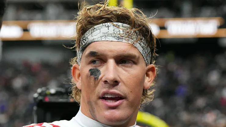 Jaxson Dart #6 of the New York Giants.