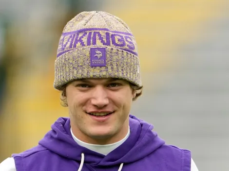 Vikings announce first big decision on starting QB job