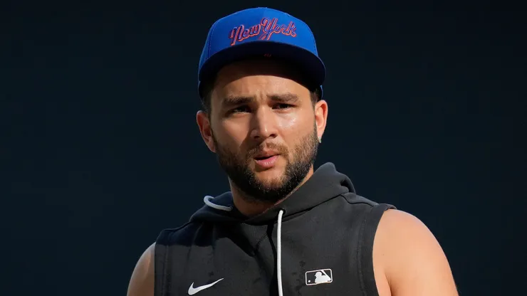 Bo Bichette #19 of the New York Mets looks on during batting practice.