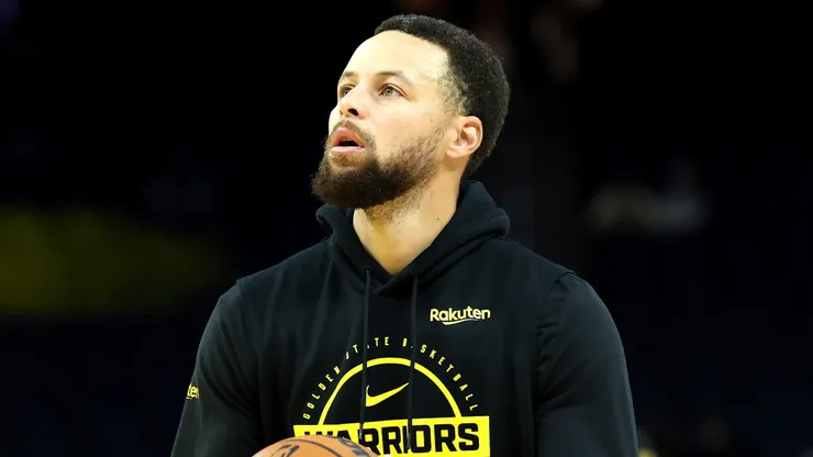 Stephen Curry #30 of the Golden State Warriors