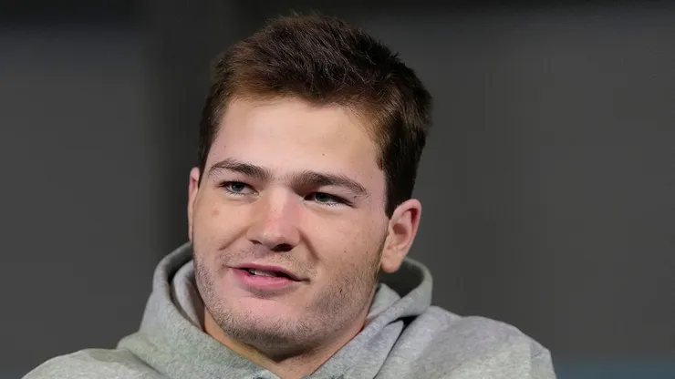 Drake Maye quarterback of the New England Patriots