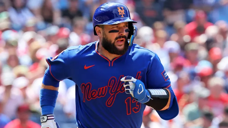 Luis Torrens #13 of the New York Mets runs to first base.