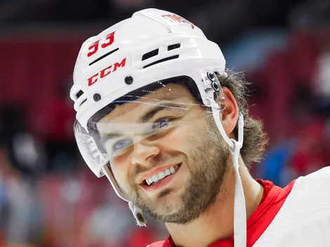 DeBrincat won't take discount in Red Wings extension