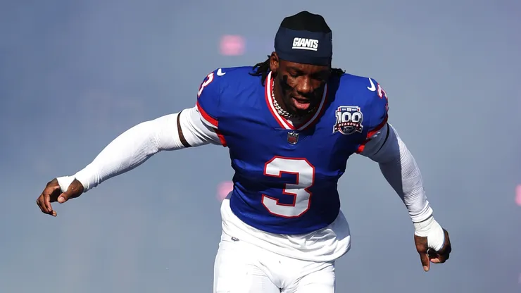 Deonte Banks #3 of the New York Giants
