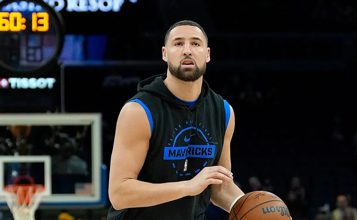 Mavericks Hesitate to Buy Out Klay Thompson as Lakers, Heat Circle