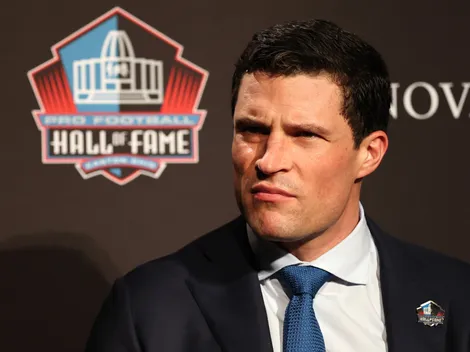 Which NFL legends are being inducted into the Hall of Fame in 2026?