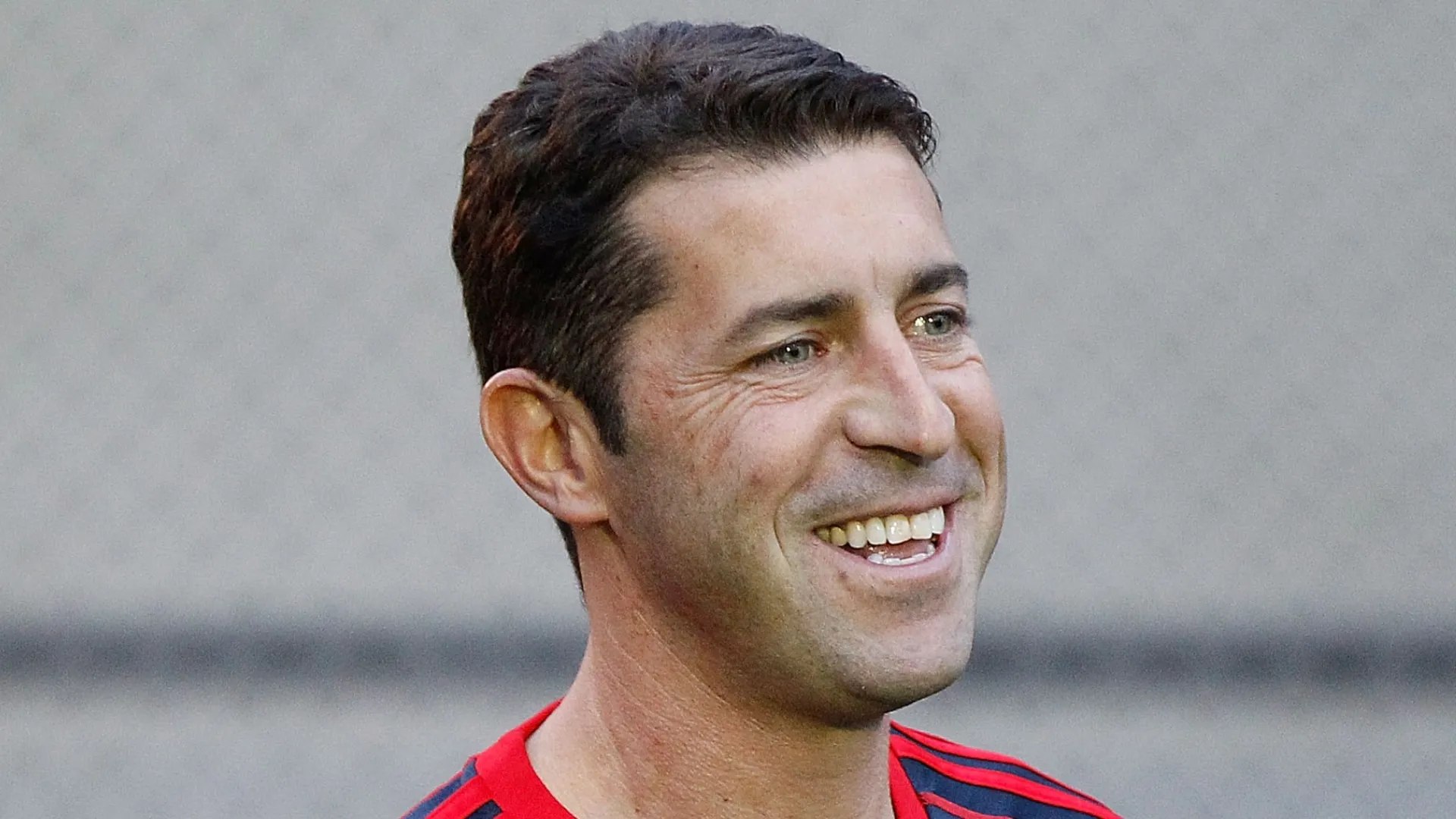 Tab Ramos smiling