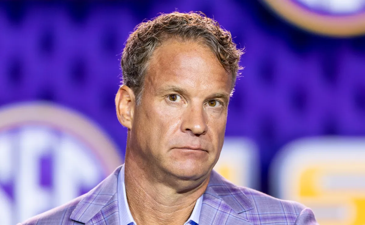 Kelly Predicts LSU's First Loss Under Kiffin at Ole Miss