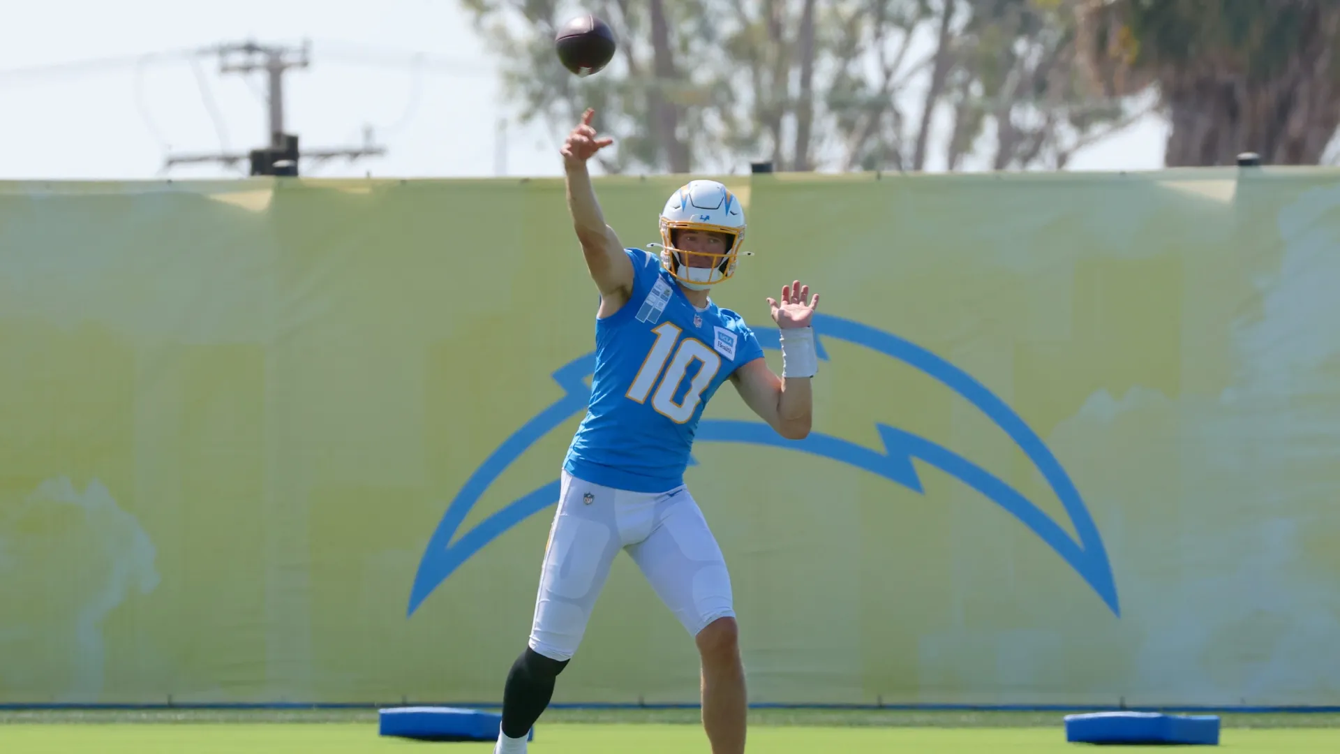 Justin Herbert #10 of the Los Angeles Chargers (Source: Kevin Terrell/Getty Images)