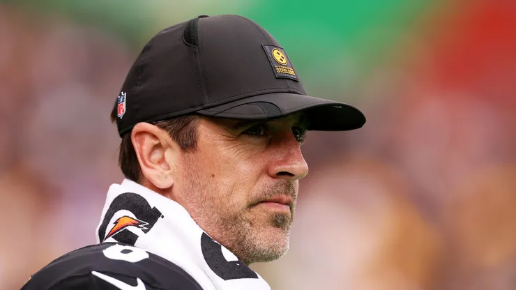 Aaron Rodgers quarterback of the Pittsburgh Steelers