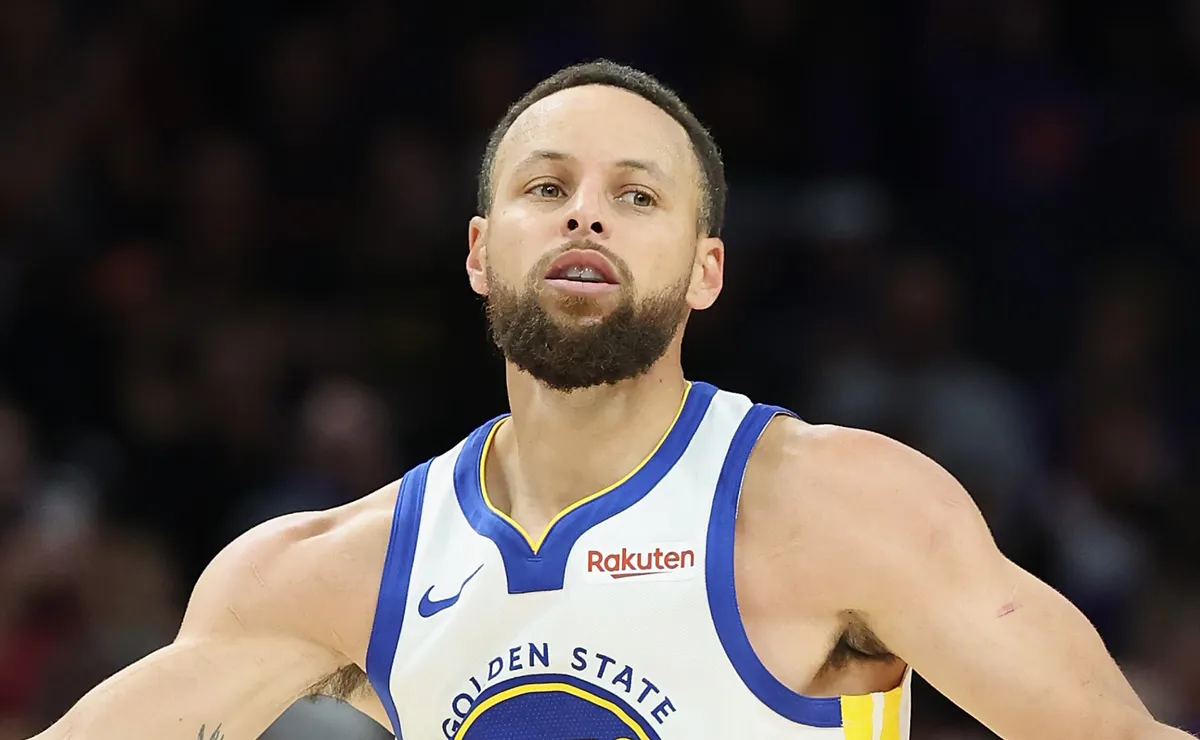 Dunleavy: Warriors Won't Block Curry If He Wants Out