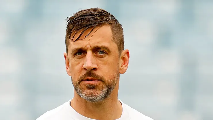 Aaron Rodgers quarterback of the Steelers