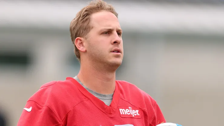 Jared Goff #16 of the Detroit Lions works out at mandatory minicamp.