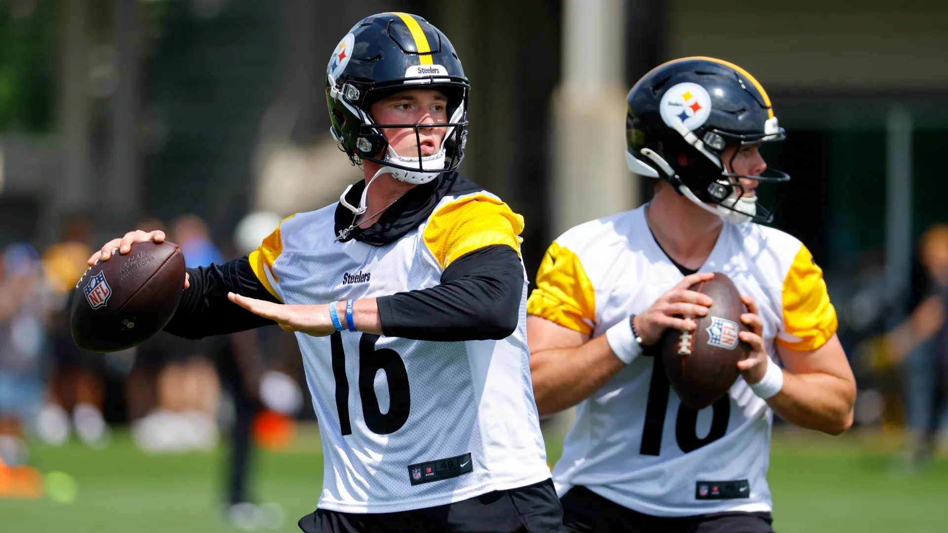 Drew Allar and Will Howard during training camp