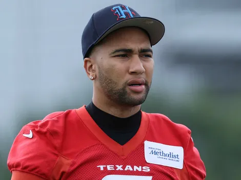 Is CJ Stroud playing today for Texans vs Chargers?