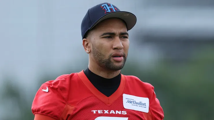 C.J. Stroud #7 of the Houston Texans