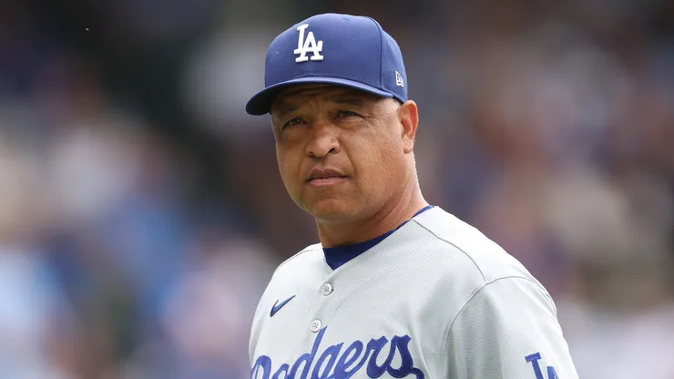 Manager Dave Roberts #30 of the Los Angeles Dodgers.