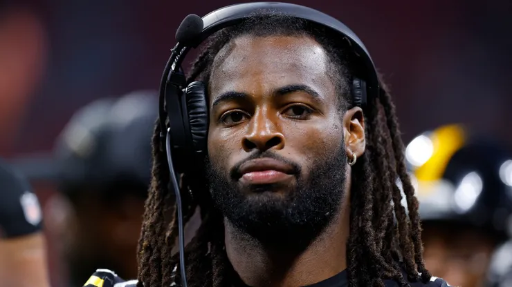 Najee Harris #22 during the second half of a preseason game.