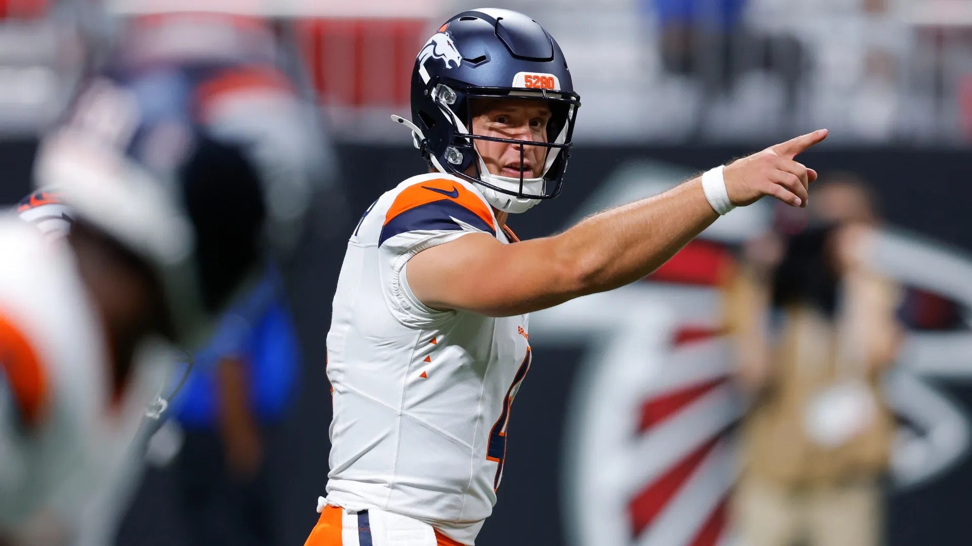 Sam Ehlinger #4 of the Denver Broncos (Source: Todd Kirkland/Getty Images)