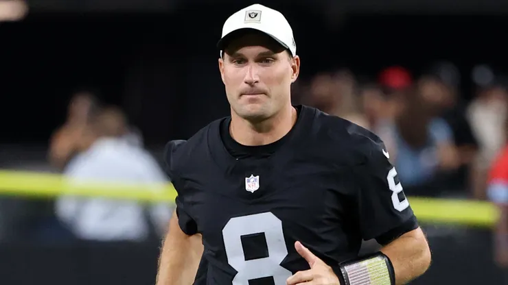 Kirk Cousins #8 of the Las Vegas Raiders leaves the field after the team's 27-14 loss to the Arizona Cardinals.