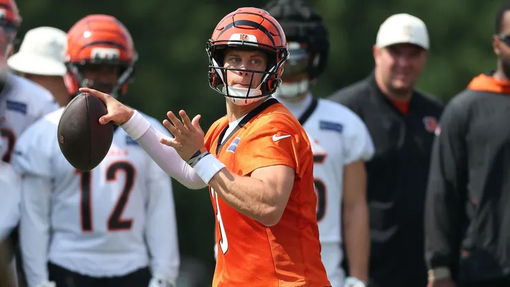 Joe Burrow #9 of the Cincinnati Bengals performs.