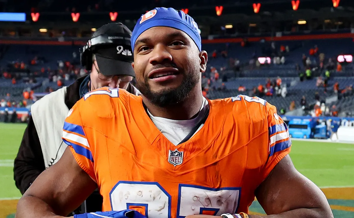 Broncos' JK Dobbins Vows to Play All 17 Games After Injury Scare