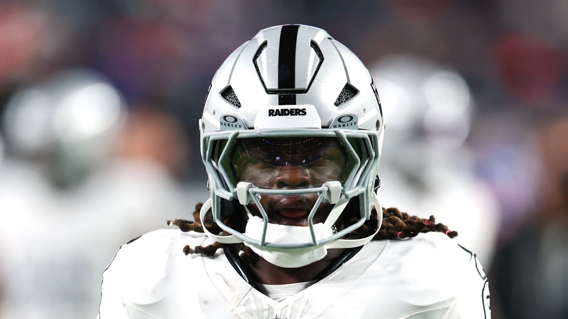 Ashton Jeanty #2 of the Las Vegas Raiders.