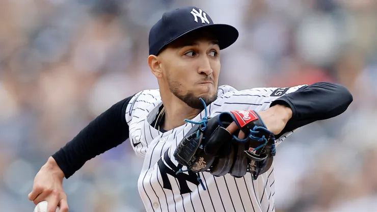 Elmer Rodriguez #71 of the New York Yankees pitches.