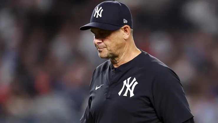 Manager Aaron Boone #17 of the New York Yankees looks on.