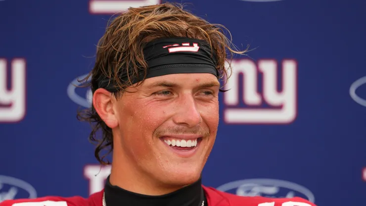 Jaxson Dart quarterback of the New York Giants