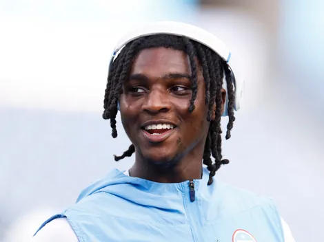 Who are the starting quarterbacks for Titans vs Bears today?