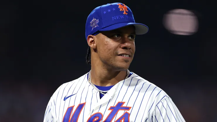 Juan Soto #22 of the New York Mets looks on during the second inning.