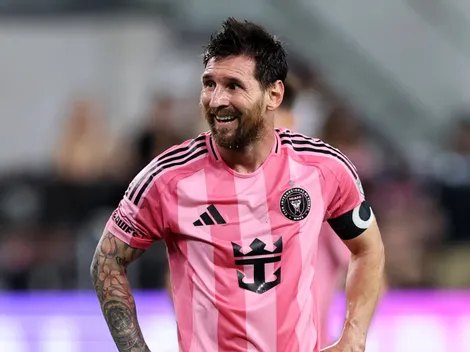 How many free kicks does Messi need to score to break the record?