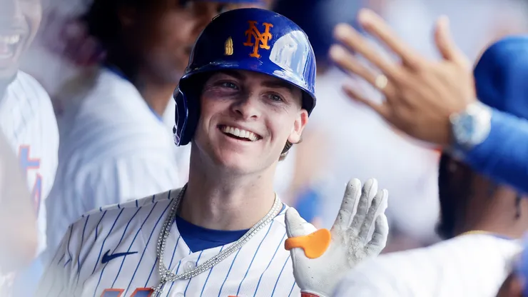 Carson Benge #3 of the New York Mets celebrates his fourth inning.