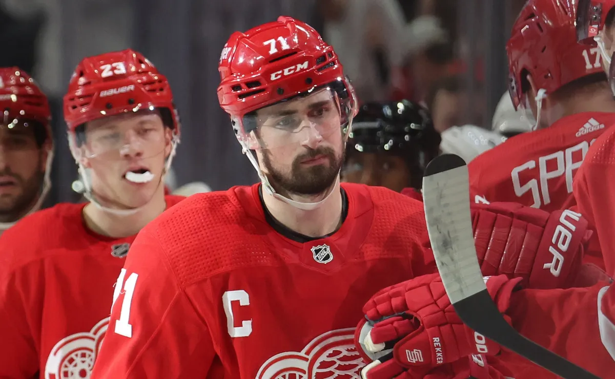 Red Wings Cling to Faint Hope as Larkin Stands Firm