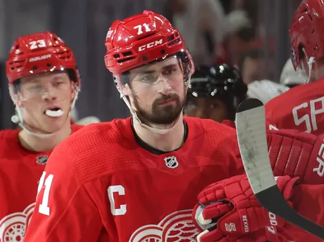 Red Wings reportedly hold on to sliver of hope, but Larkin isn't budging