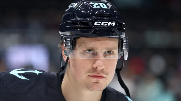 Eeli Tolvanen is signing with the New York Rangers.