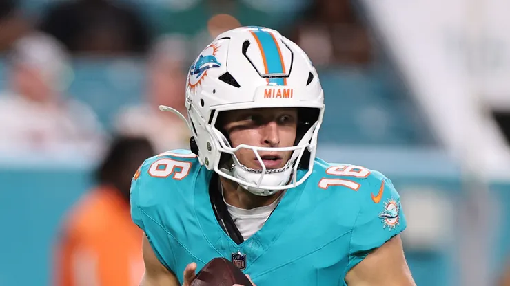 Mark Gronowski #16 of the Miami Dolphins.