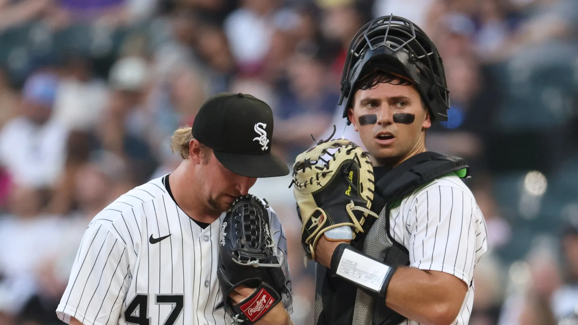 Catcher Drew Romo having a chat with Erick Fedde.