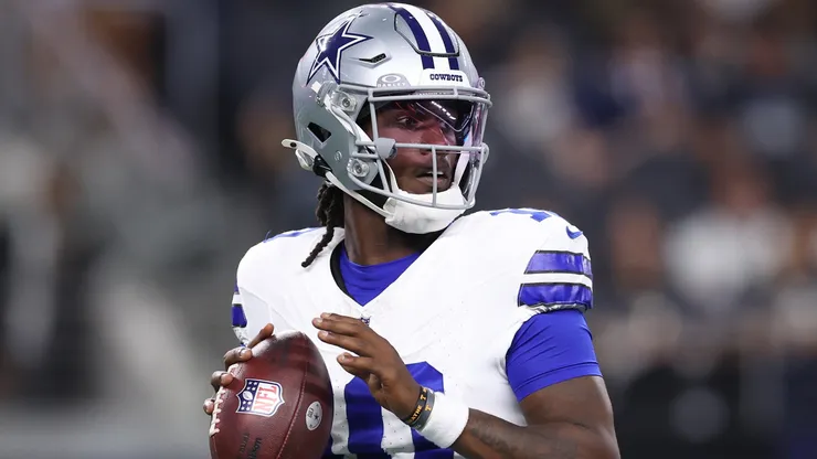 Joe Milton III #10 of the Dallas Cowboys looks to pass during the first quarter.