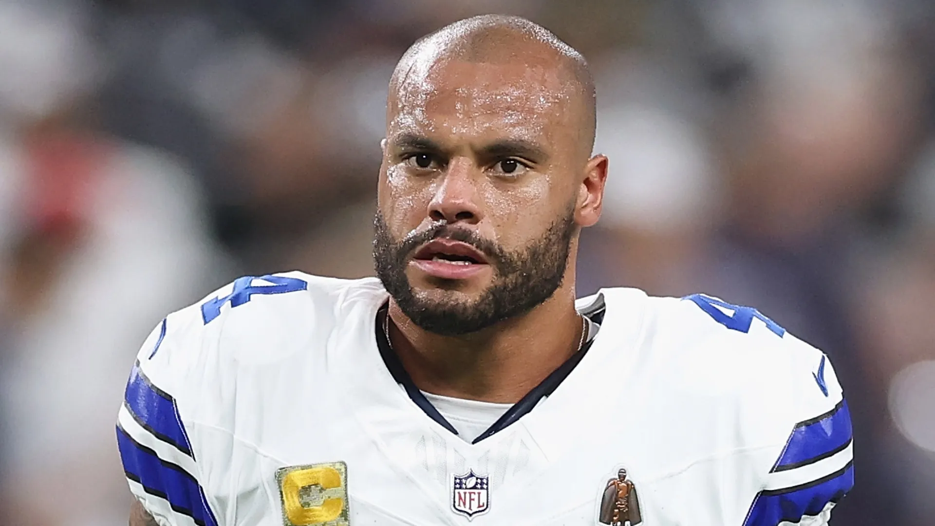 Dak Prescott #4 of the Dallas Cowboys warms up during the NFL game at Allegiant Stadium on November 17, 2025 in Las Vegas, Nevada.