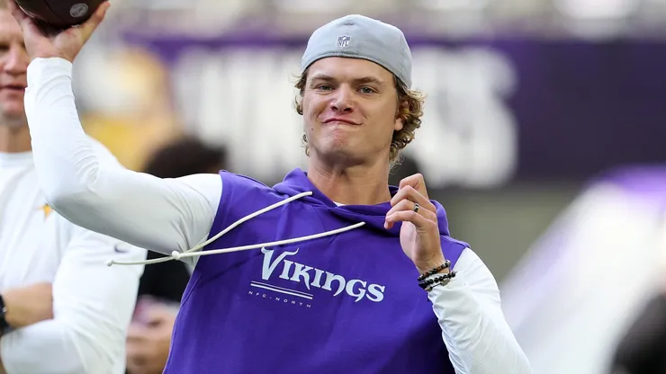 J.J. McCarthy #9 of the Minnesota Vikings warms up prior to the start of a preseason game.