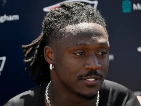 What happened to A.J. Brown? Patriots WR depth chart