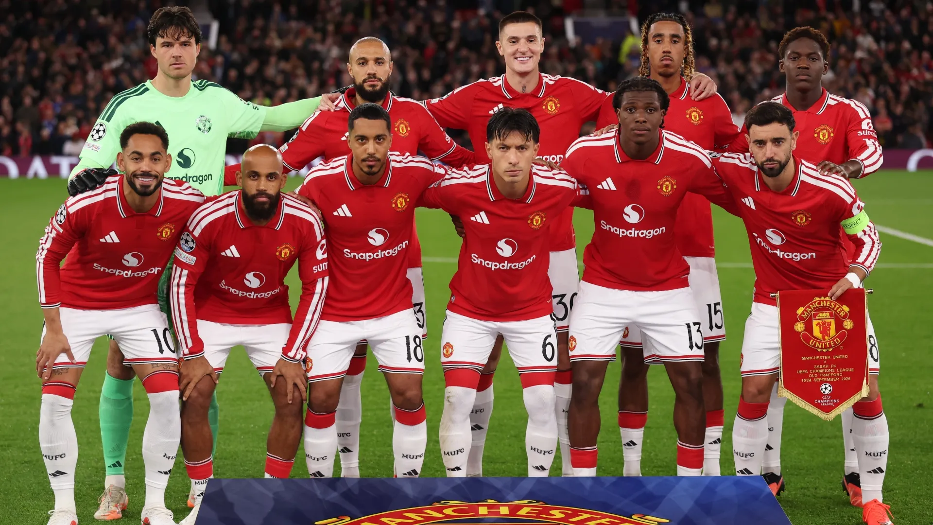 Players of Manchester United before the UEFA Champions League 2026/27 League Phase MD1 match (Source: Carl Recine/Getty Images)