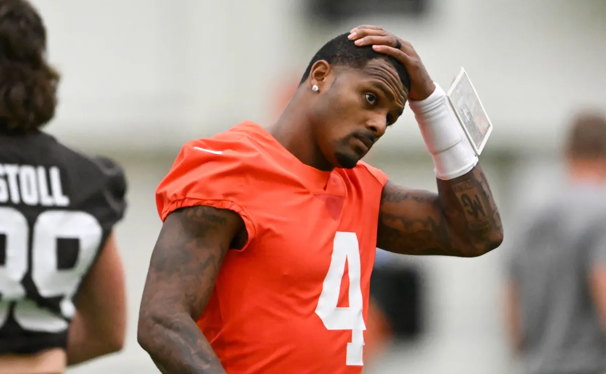 Deshaun Watson #4 of the Cleveland Browns