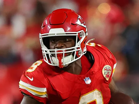 Walker credits offensive line following impressive debut