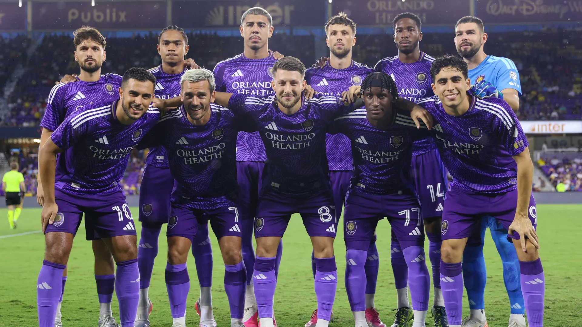 The Orlando City SC starting eleven pose for a group photo prior to a match (Source: Alex Menendez/Getty Images)