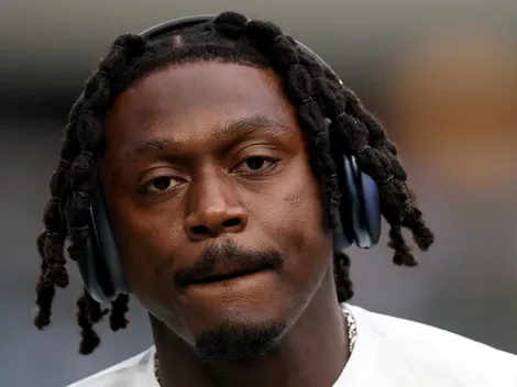 Why isn't A.J. Brown playing today for Patriots vs Steelers?