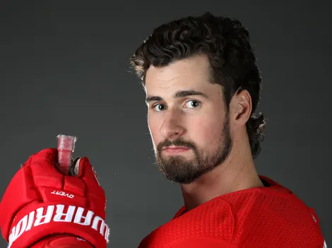 Larkin could miss entire preseason with Red Wings